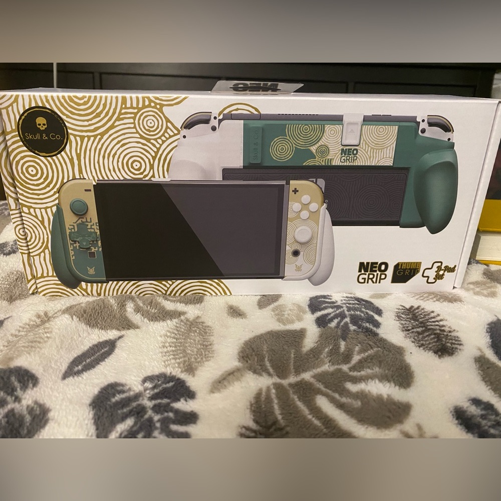 Skull & Co. Neogrip for Switch and Switch OLED model